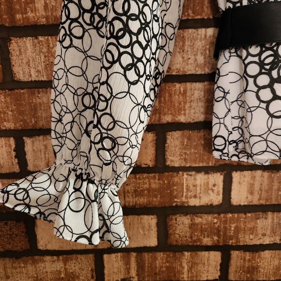 Adrianna Papell Evening Abstract Long Sleeve Ruffle Collar Belted Blouse 14 EUC - Picture 3 of 5